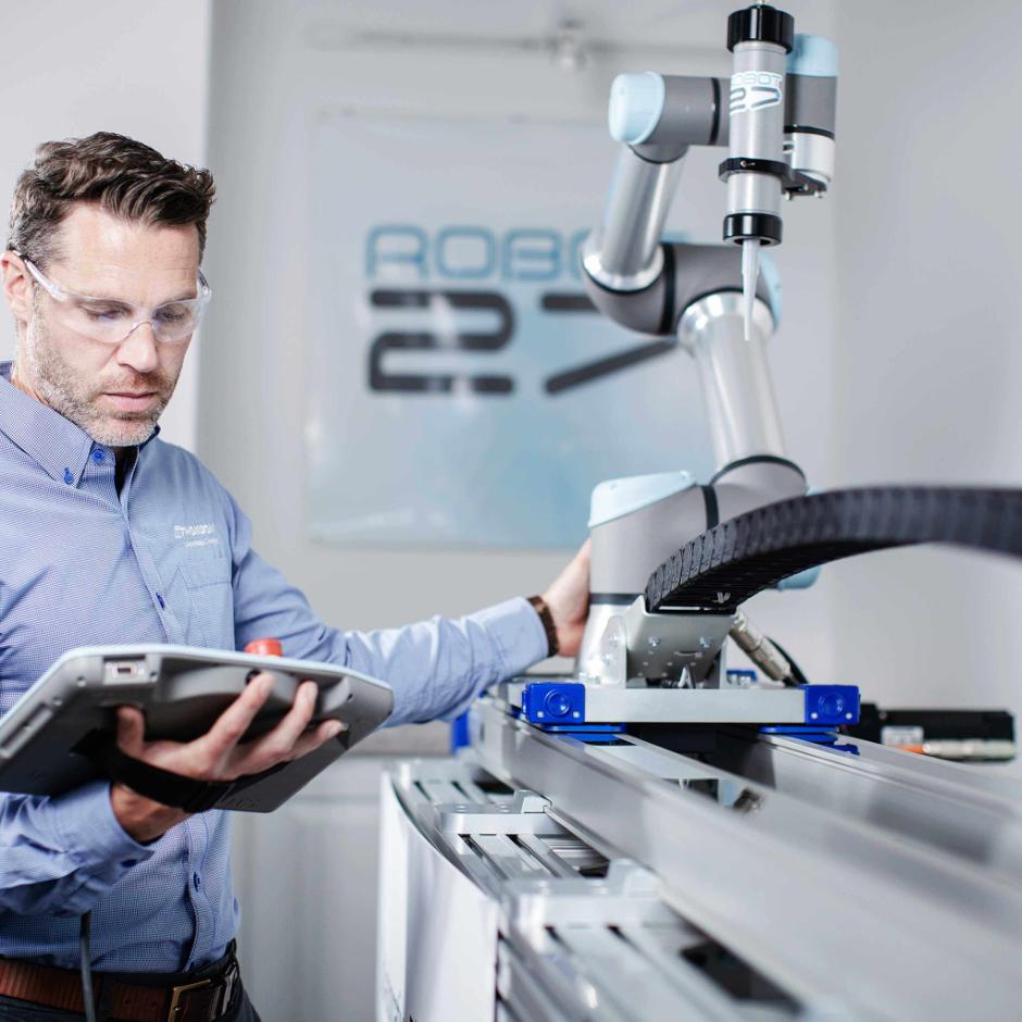 MovoTrak Cobot Transfer Unit: Verdens første Collaborative 7 akse