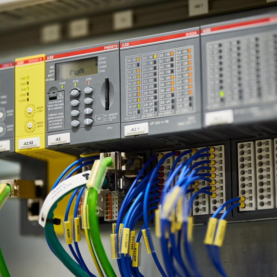 Skalerbar PLC-platform til enhver automatiseringsopgave